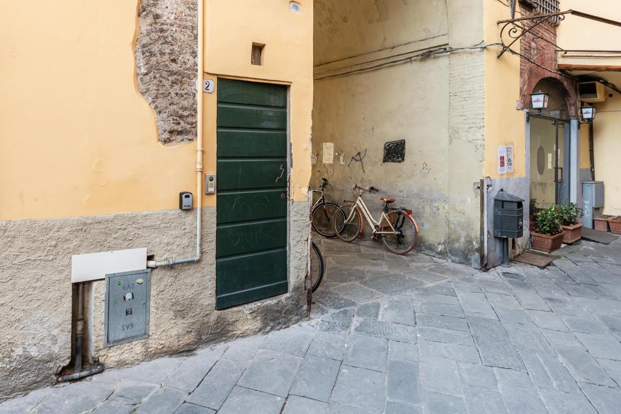 Anfiteatro Luxury Rooms - Affitti Brevi Italia Lucca Exterior foto